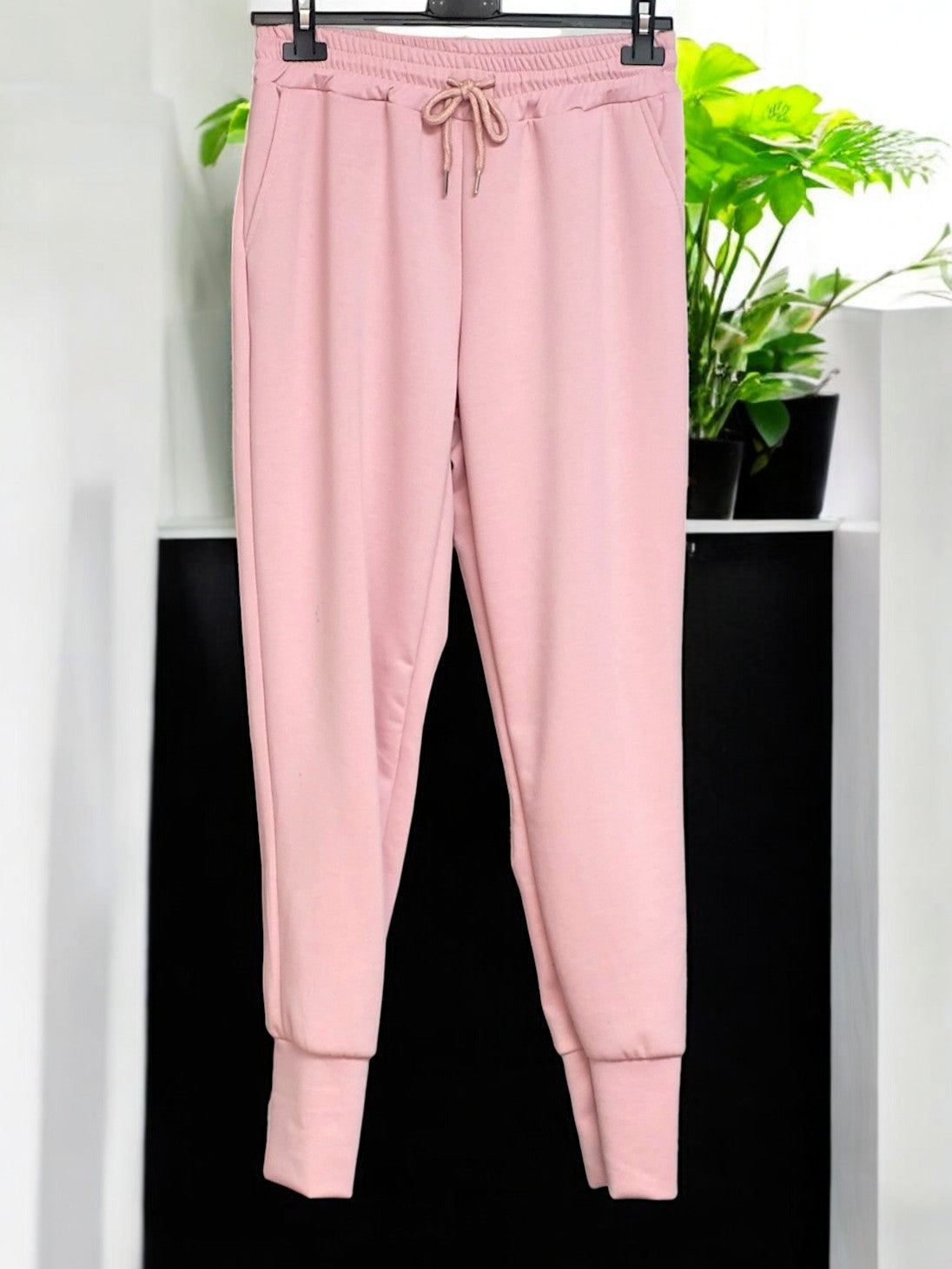 Damen Jogginghose mit Kordelzug und Eingrifftaschen ✨Gr. 42-46 tragbar