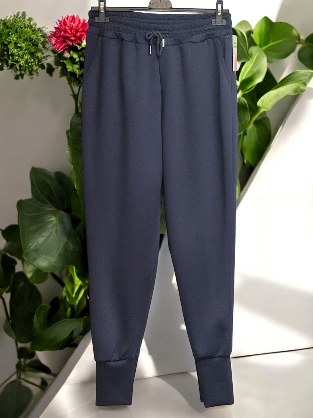 Damen Jogginghose mit Kordelzug und Eingrifftaschen ✨Gr. 42-46 tragbar