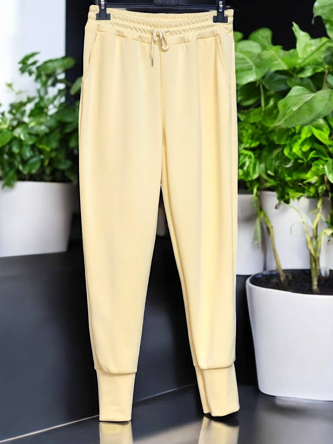 Damen Jogginghose mit Kordelzug und Eingrifftaschen ✨Gr. 42-46 tragbar