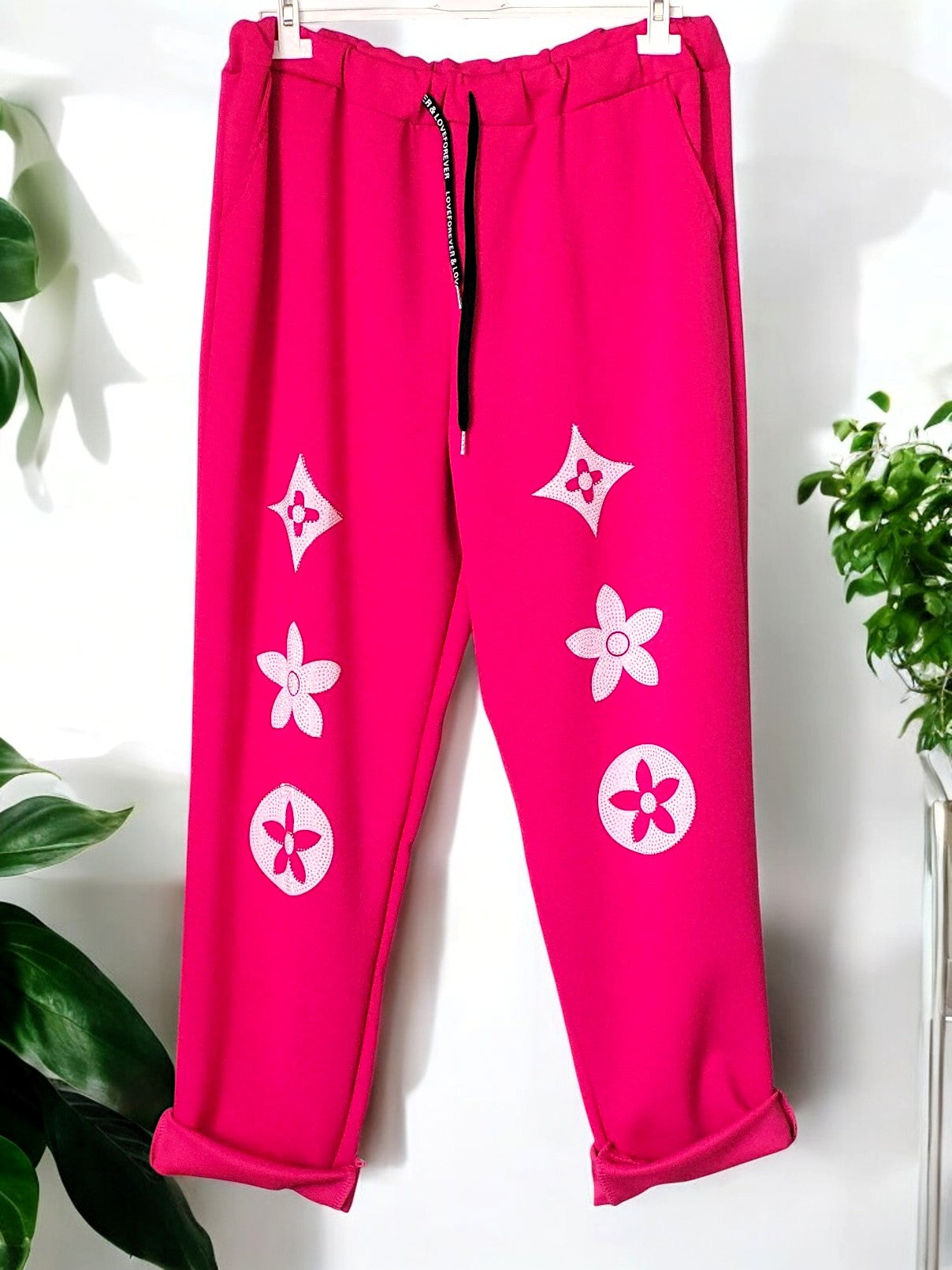 ✨ Stylische Jogpants in Pink mit Strassdetails – Gr. 44-48 ✨