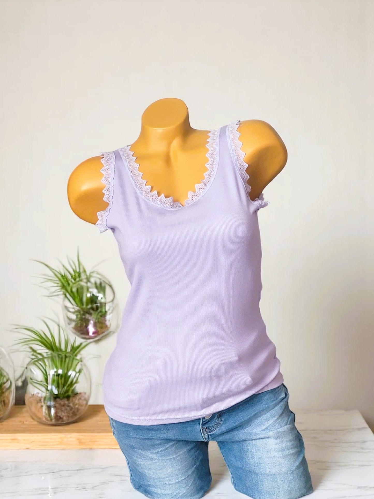 🌸✨ Elegantes Top mit zarter Spitze | Onesize Gr. 36-42 | 16 traumhafte Farben 🌷💕