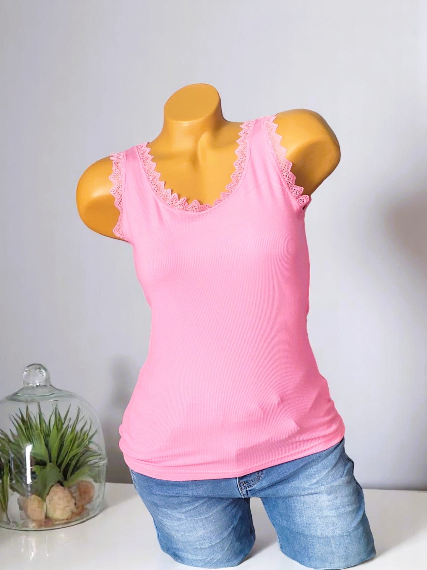 🌸✨ Elegantes Top mit zarter Spitze | Onesize Gr. 36-42 | 16 traumhafte Farben 🌷💕
