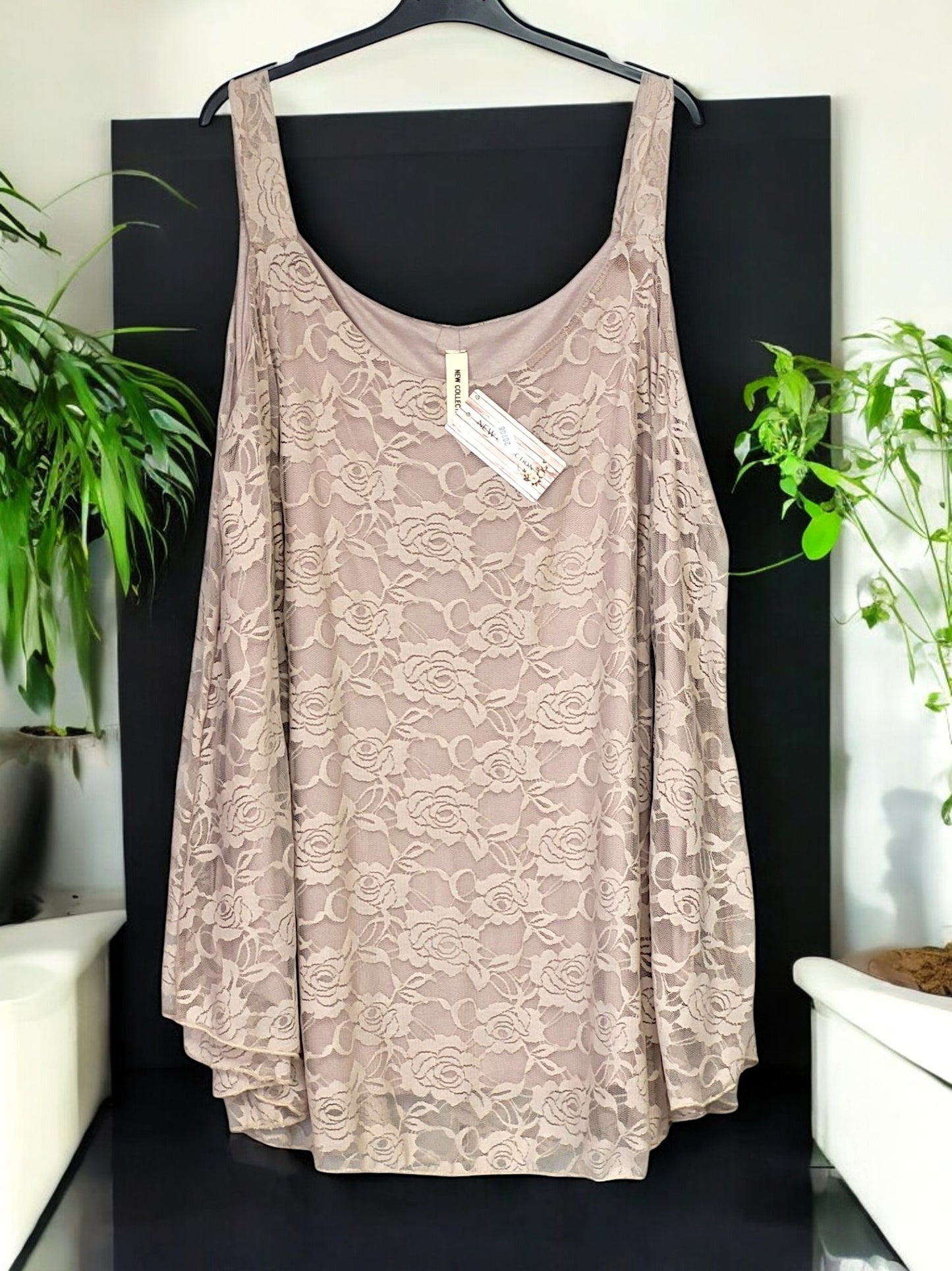 🌸 Spitzen-Träger-Top – 12 Farben | Gr. 44–48 ✨