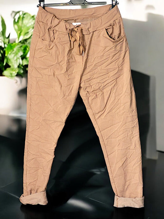 Jogpant uni mit Gesäßtaschen Gr. 38- 44 in versch. Farben