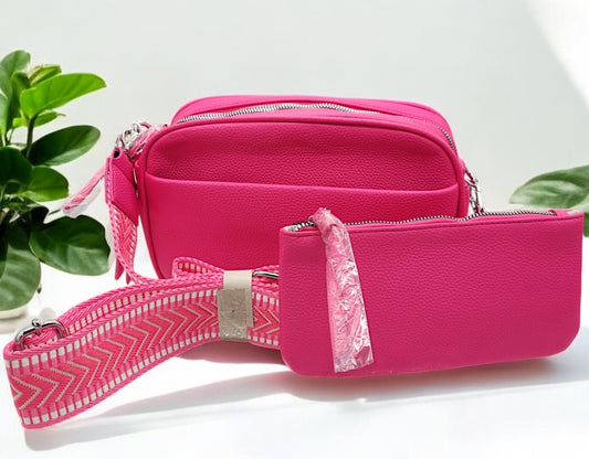 Umhängetasche mit 2 Reissverschlüssen und zusätzlicher kleiner Tasche in 2 Farben