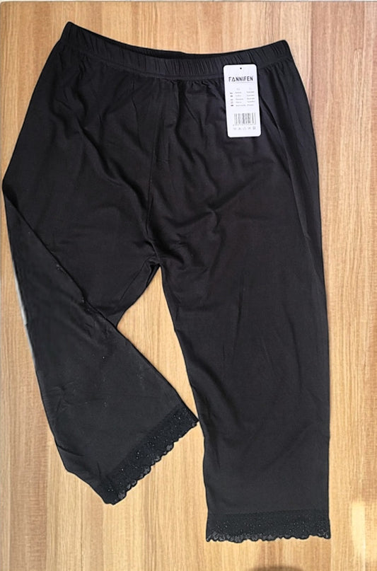 Elegante Leggins mit Spitzen-Detail & Strass – Erhältlich in 2XL/3XL, 3XL/4XL, 4XL/5XL 💎 Stilvoller Auftritt kombiniert mit höchstem Tragekomfort.