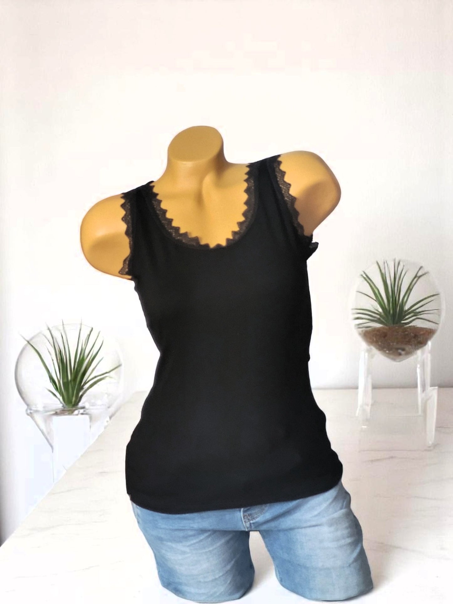 🌸✨ Elegantes Top mit zarter Spitze | Onesize Gr. 36-42 | 16 traumhafte Farben 🌷💕