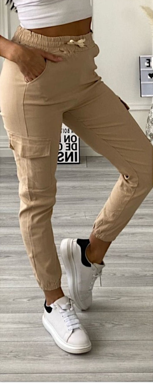 🌟 Stylische Cargohosen – in 2 Größen und versch. Farben🌟